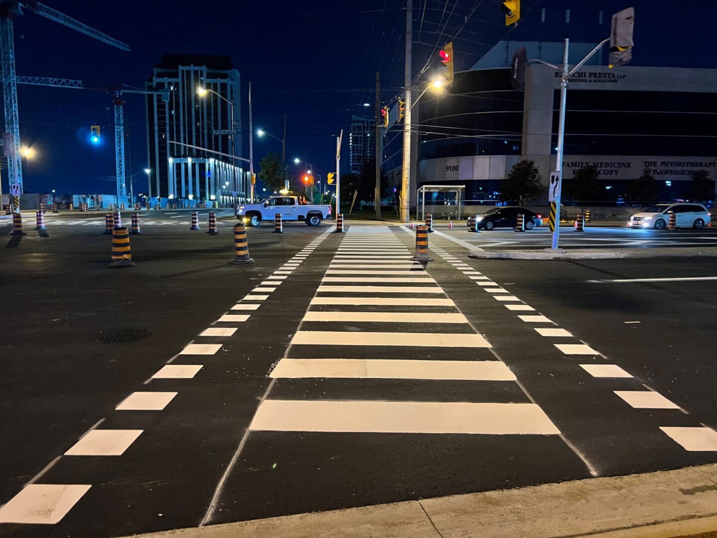 A picture of the long zebra crossing line at the signal point